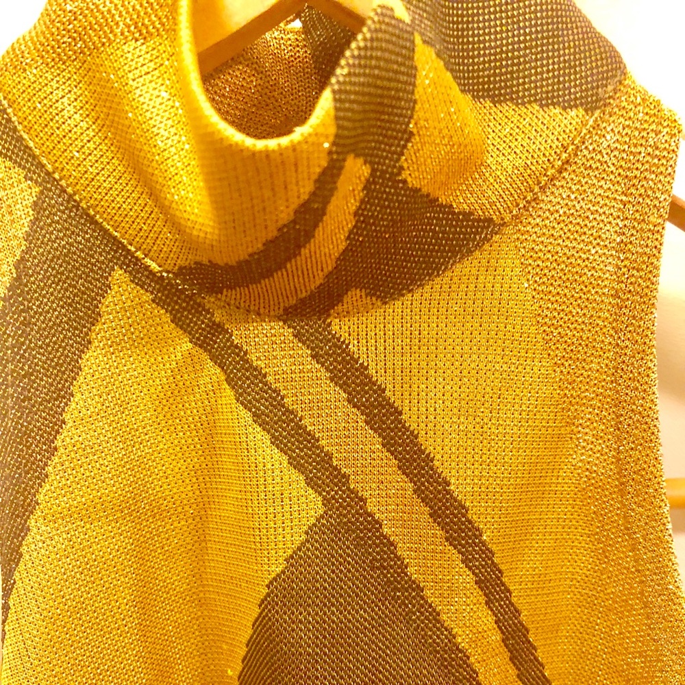Gorgeous Zucca top